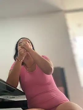 Kaily_Sweet16 即時 XXX 聊天