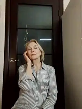 MichelleSolis Show Webcam