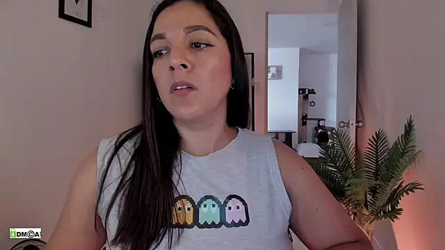 Chatroom XXX en direct de urcute_kitten