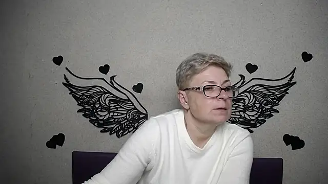 EmiliaGree 现场XXX聊天