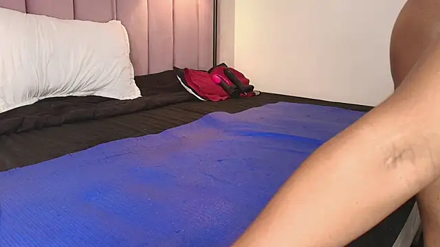 Živý XXX chat HallyBans