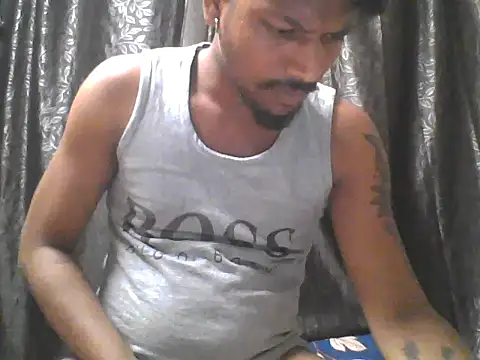 عرض كام Handsome_09