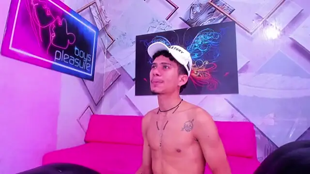 Alex_jeins_at's Live XXX Chat