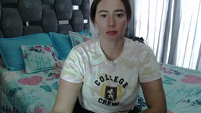 Czat XXX na żywo – sara_hott_1