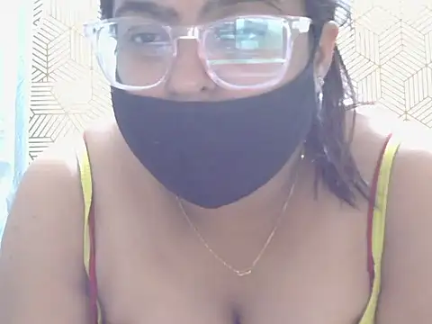 Fuckpussylickass élő XXX-chatje