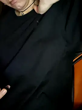 Chat +18 de Aashikalaa ao vivo