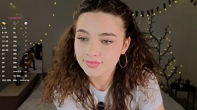 Chat +18 de Jenny_rosexx ao vivo