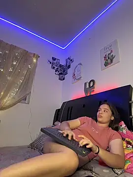 I_am_Zoe_Hot élő XXX-chatje