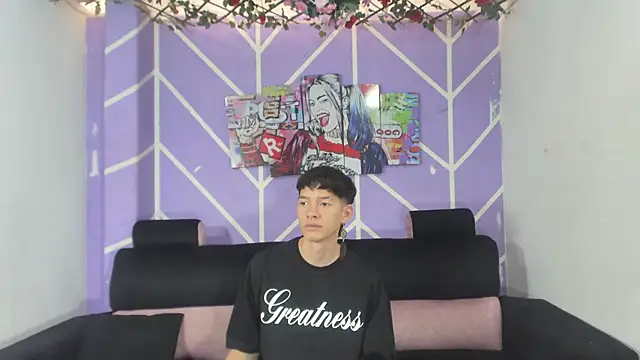 heyy_noah11のライブXXXチャット