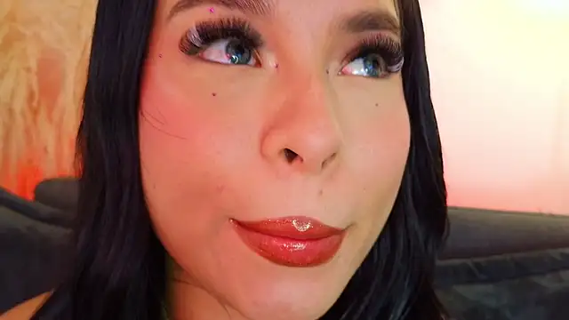 Chatroom XXX en direct de mia_roux1