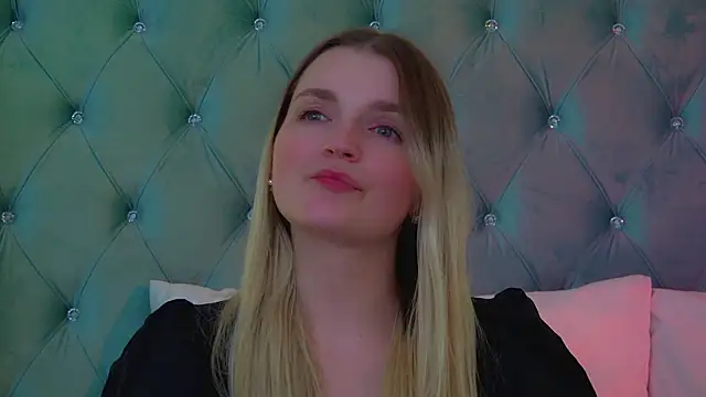 AnnyRaii Chat XXX in diretta