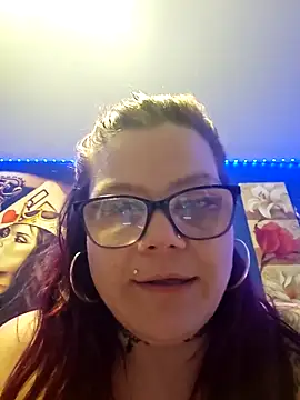 Pokazy przed kamerką – Sexymilf6992