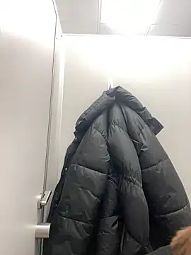 KrisMagnoly Chat XXX in diretta