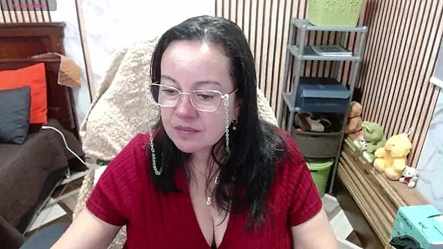 Sonialorens_ élő XXX-chatje