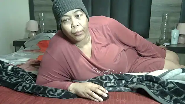 BigButt-MomJ75 Chat XXX live