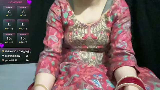 Show modela Komal_panjabi_girl na web-kameri