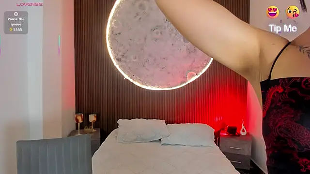 Chatroom XXX en direct de RoseCassie