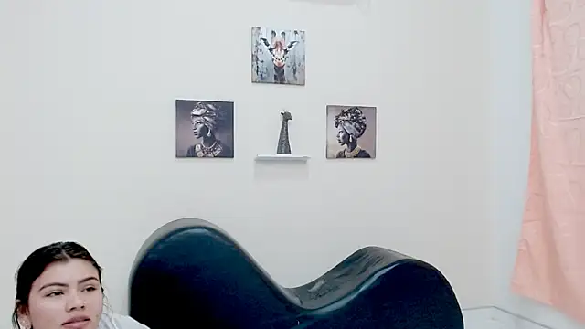 eladyrous98のライブXXXチャット