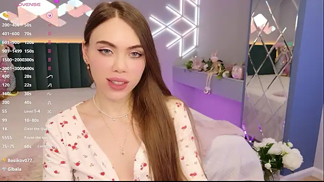 MimiForceのライブXXXチャット