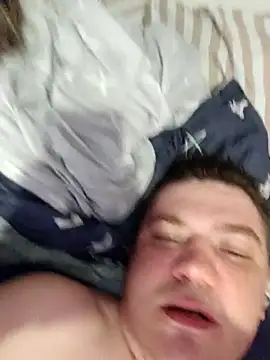 Lokomotivvv0707のライブXXXチャット