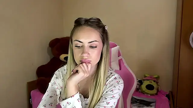 TiannaJedziniakのライブXXXチャット