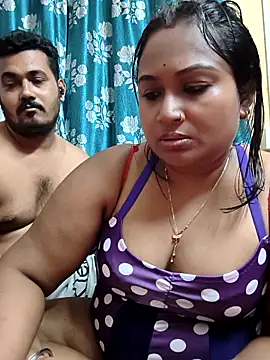 Lovelyindian87 webkamerás műsora