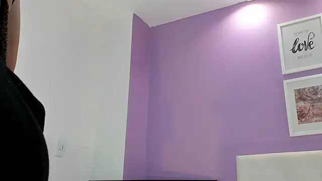 Chat +18 de Charlotte11-11 ao vivo