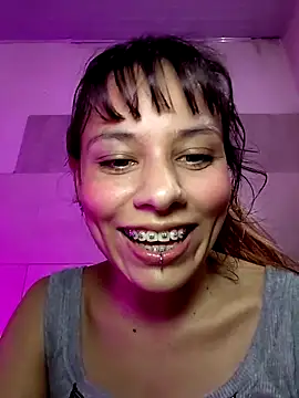 Hairy_ptt Adlı Modelin Canlı XXX Sohbeti