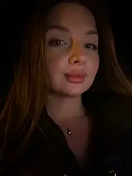 Chat +18 de KrisMagnoly ao vivo