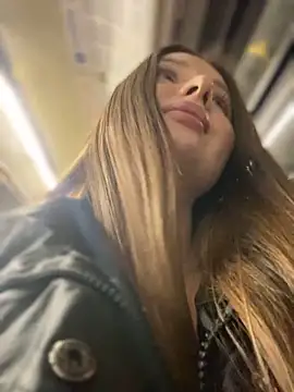 KrisMagnoly Live XXX-Chat