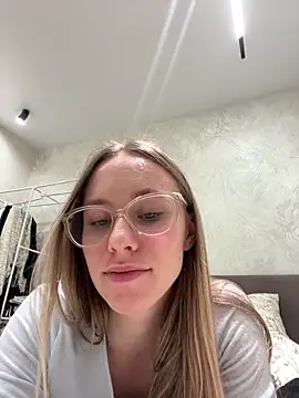 Vikkie_seXyGiiiirl_XoXo: вебкам-шоу