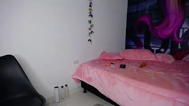 Stephany_29: απευθείας συνομιλία ΧΧΧ