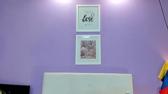 Czat XXX na żywo – Charlotte11-11