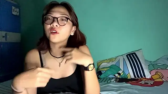 urhottie_lottien Webbikameraesitys