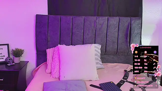 Angela_mature49's Webcam Show