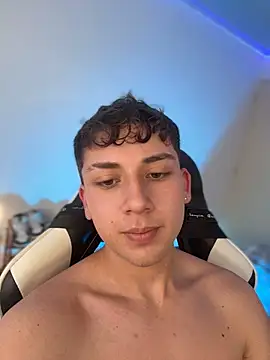 XXX chat uživo modela oliver_kyy
