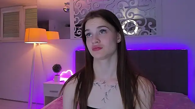 LuisaClover 라이브 XXX 채팅