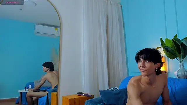 Cheys_Mast live XXX chat