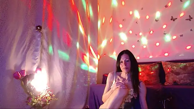 ElysaSun Adlı Modelin Canlı XXX Sohbeti