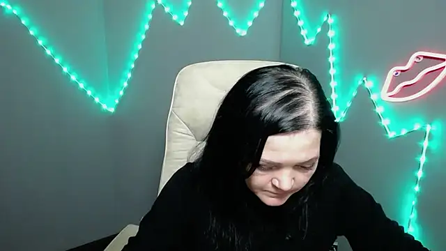 LauraFinn Webcam show