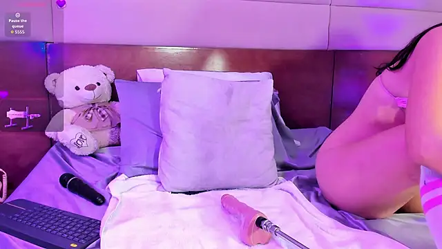 dulce_char élő XXX-chatje