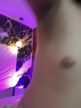 Chatroom XXX en direct de Sweet_vicky_hot