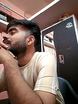 soniriyaa010101 即時 XXX 聊天