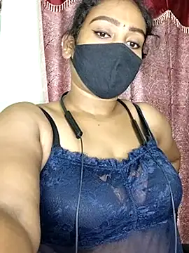 Tamil_Crazy_Queen élő XXX-chatje