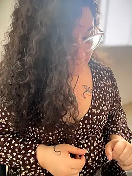 Živý XXX chat VanesssaMilf_