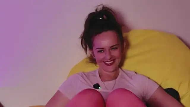 XXX chat uživo modela Witch_in_Velvet