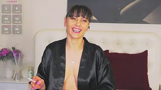 KathiaLust 现场XXX聊天