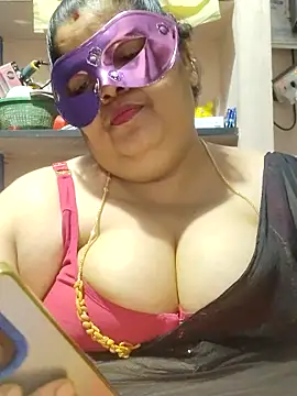 tamilthanushri Live XXX-chat