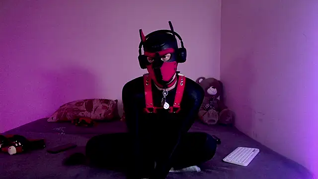 K9_GoodBoy élő XXX-chatje