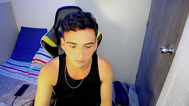 Mathias_twinkkn Live XXX chat